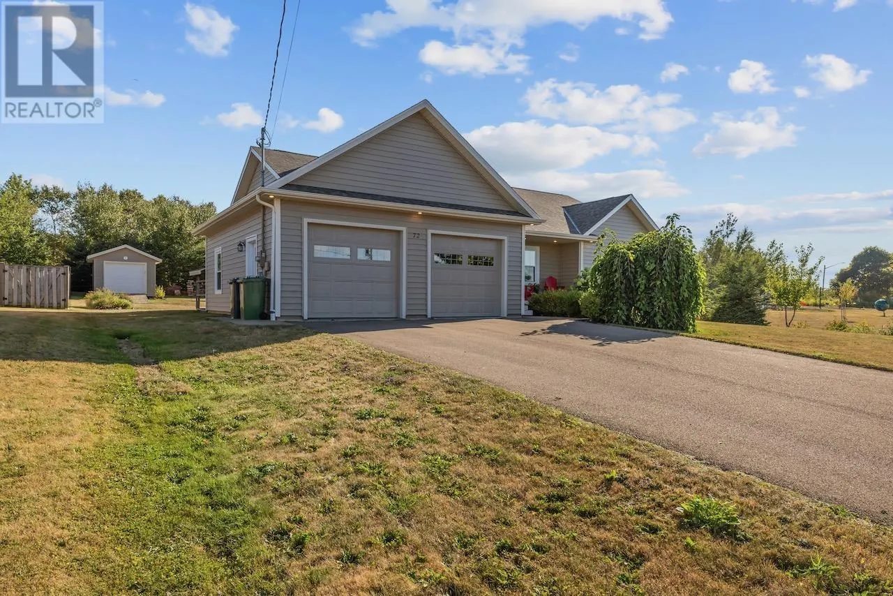 72 STARLING Crescent
