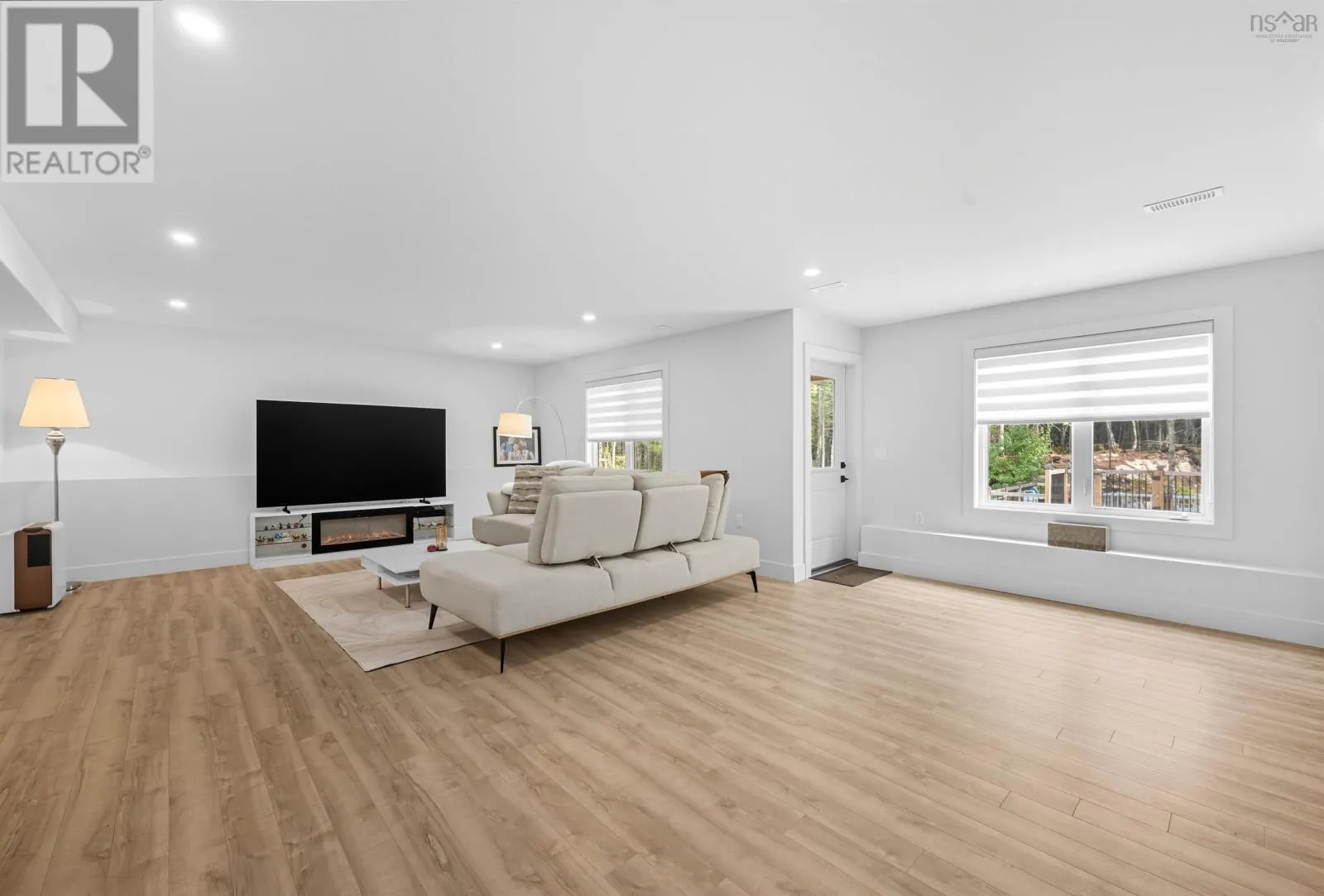16 Shirley Elliot Court