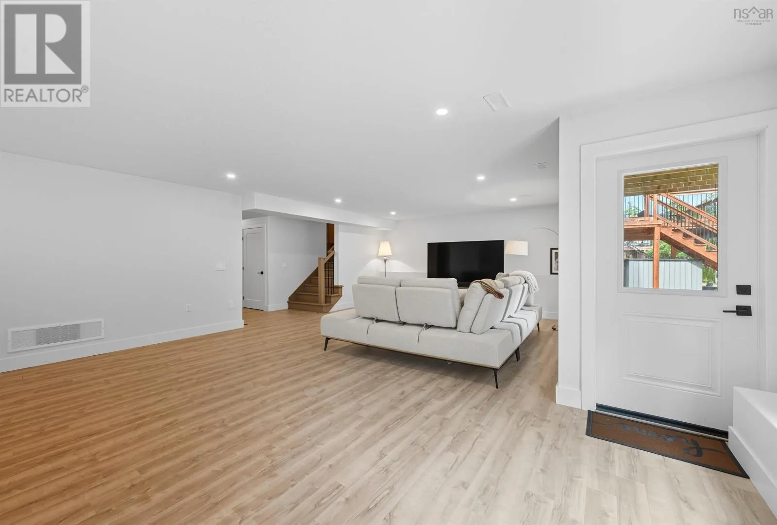 16 Shirley Elliot Court