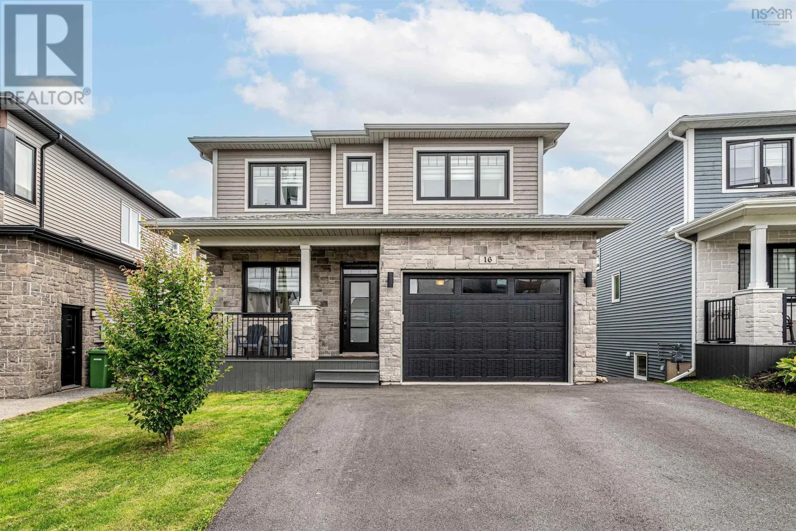 16 Shirley Elliot Court