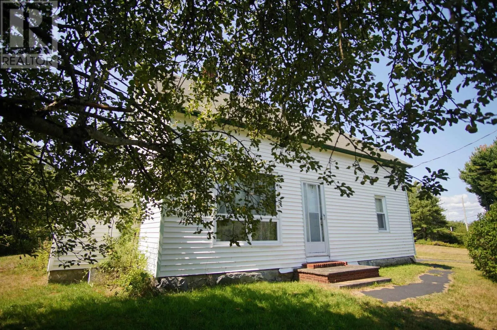 560 West Sable Road
