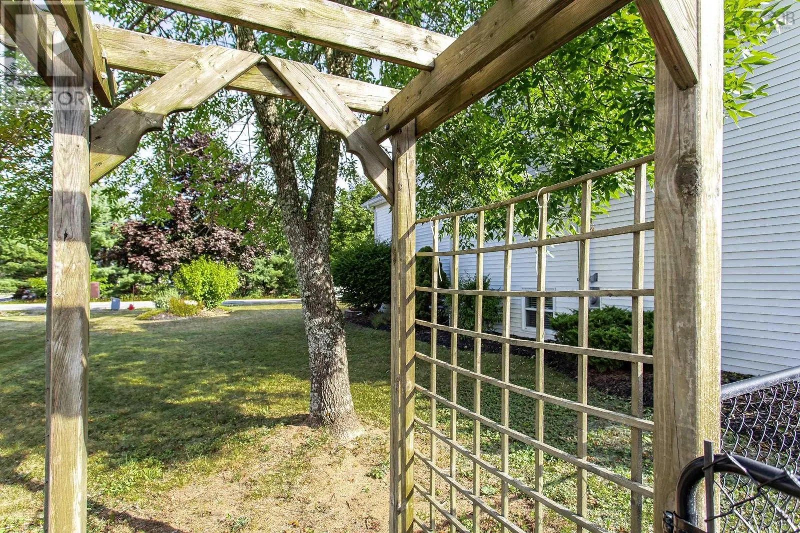 11 Rivercrest Lane