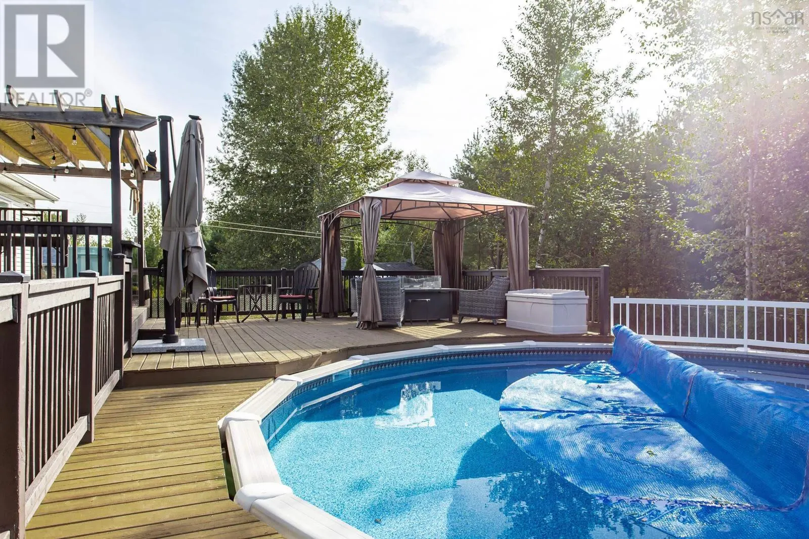 11 Rivercrest Lane
