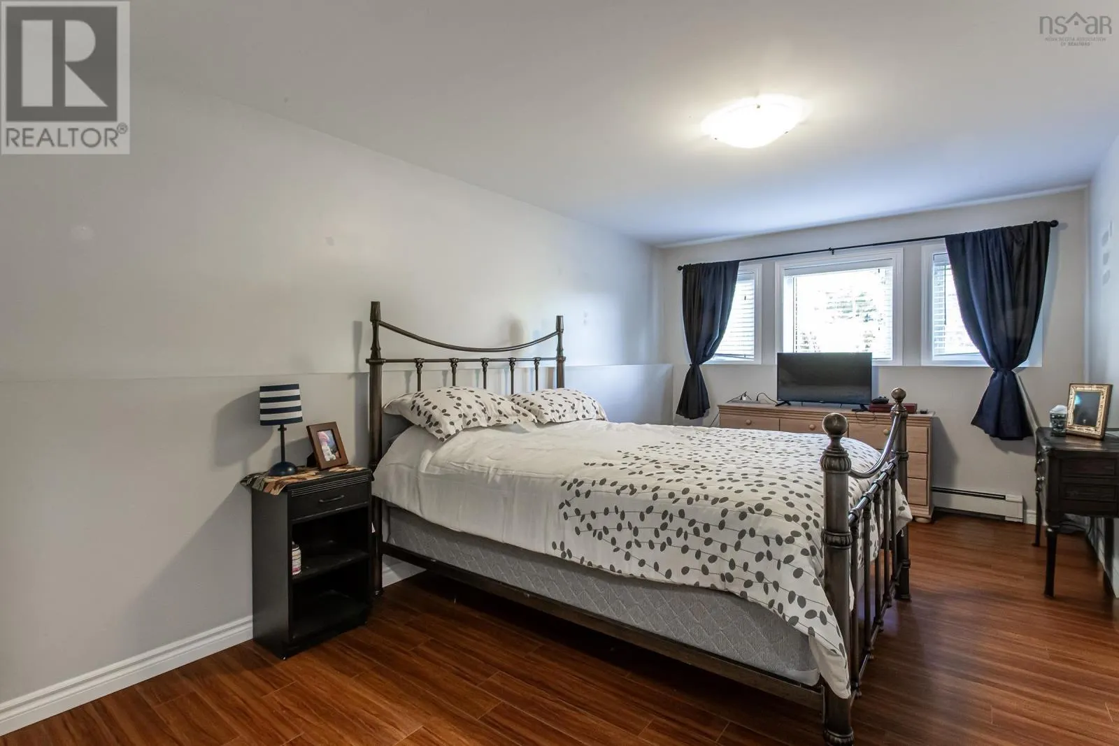 11 Rivercrest Lane