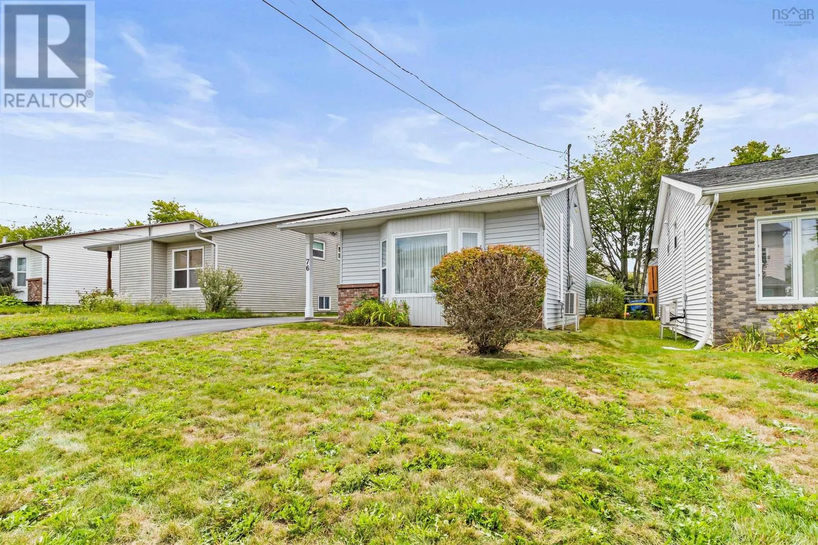 76 Noria Crescent