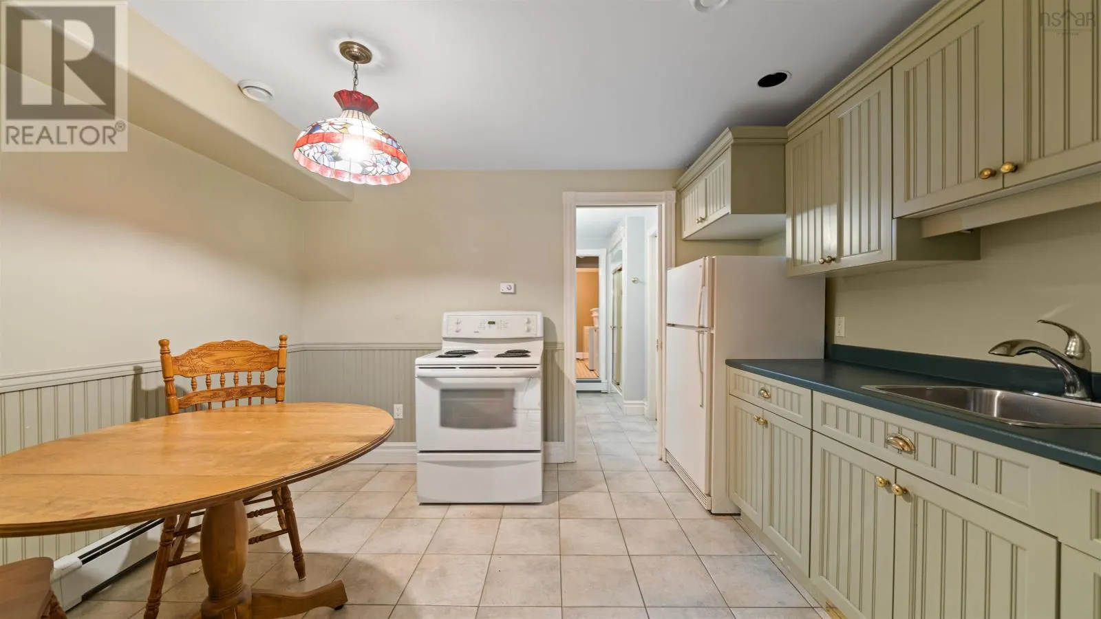 17 Oakley Avenue