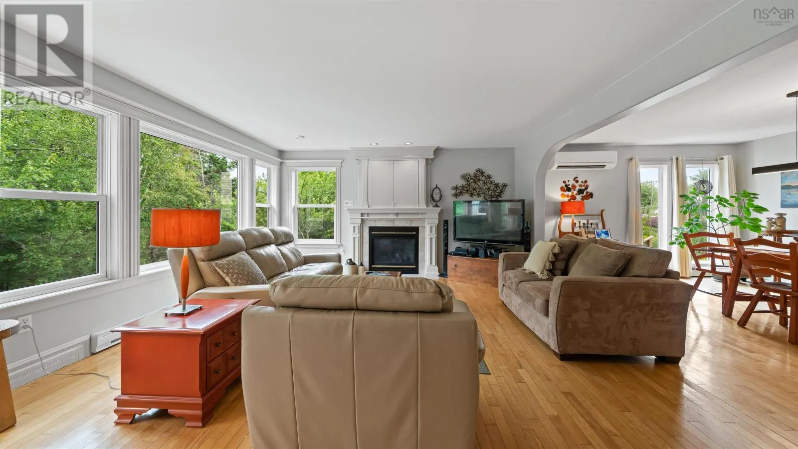 17 Oakley Avenue