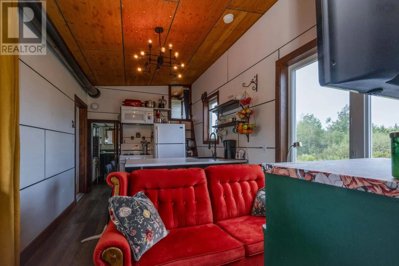 1599 ARLINGTON Road