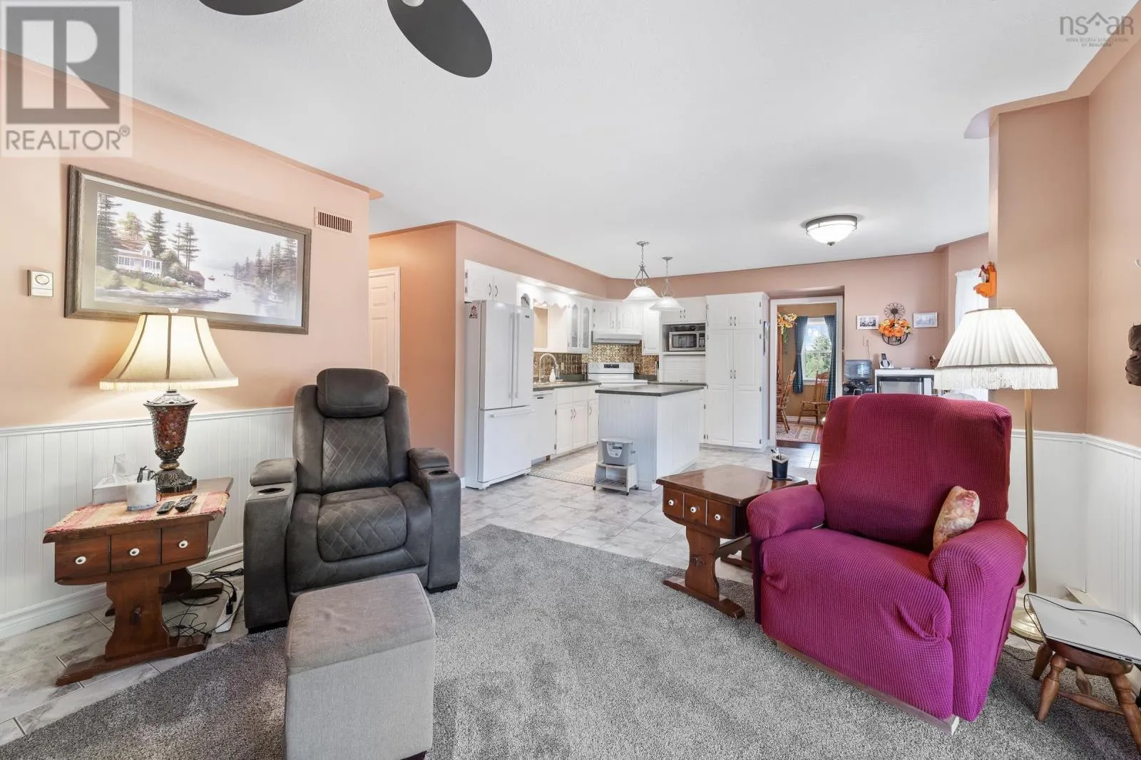 66 Dahlgren Crescent