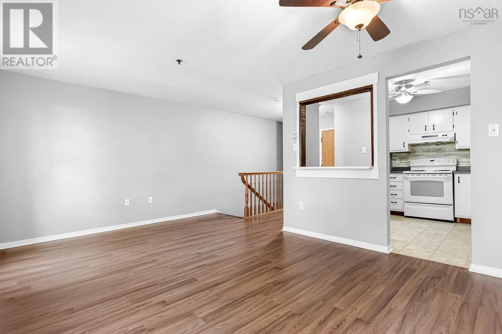 119 79 Collins Grove