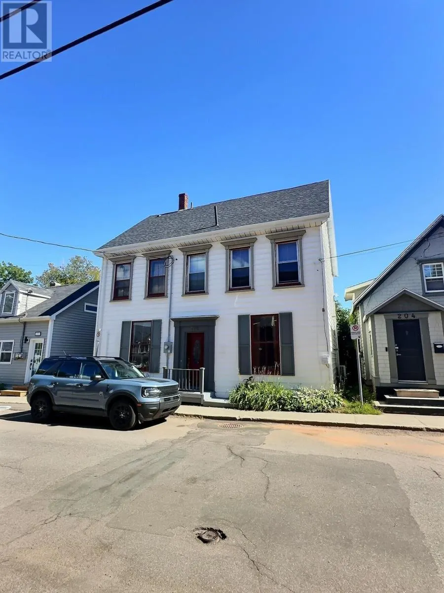 206 Sydney Street