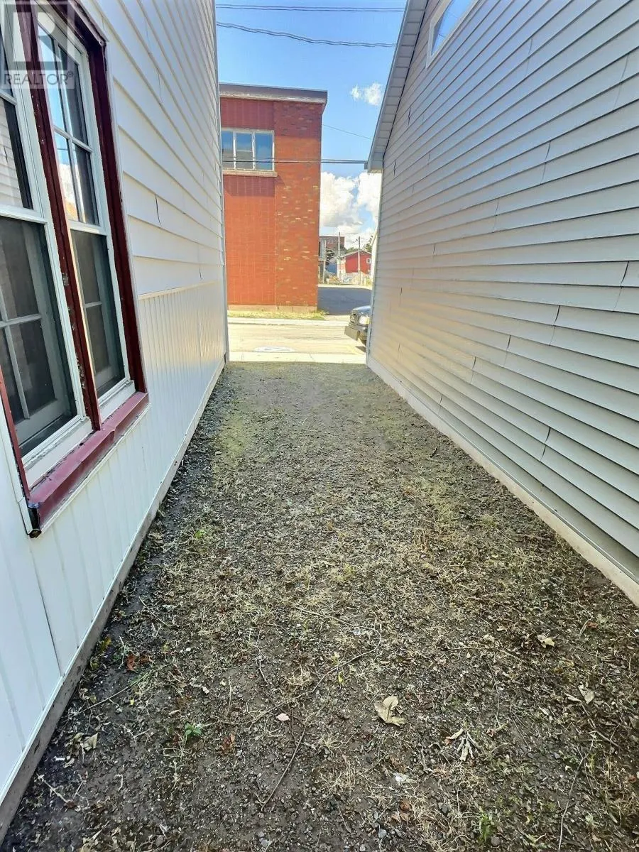 206 Sydney Street