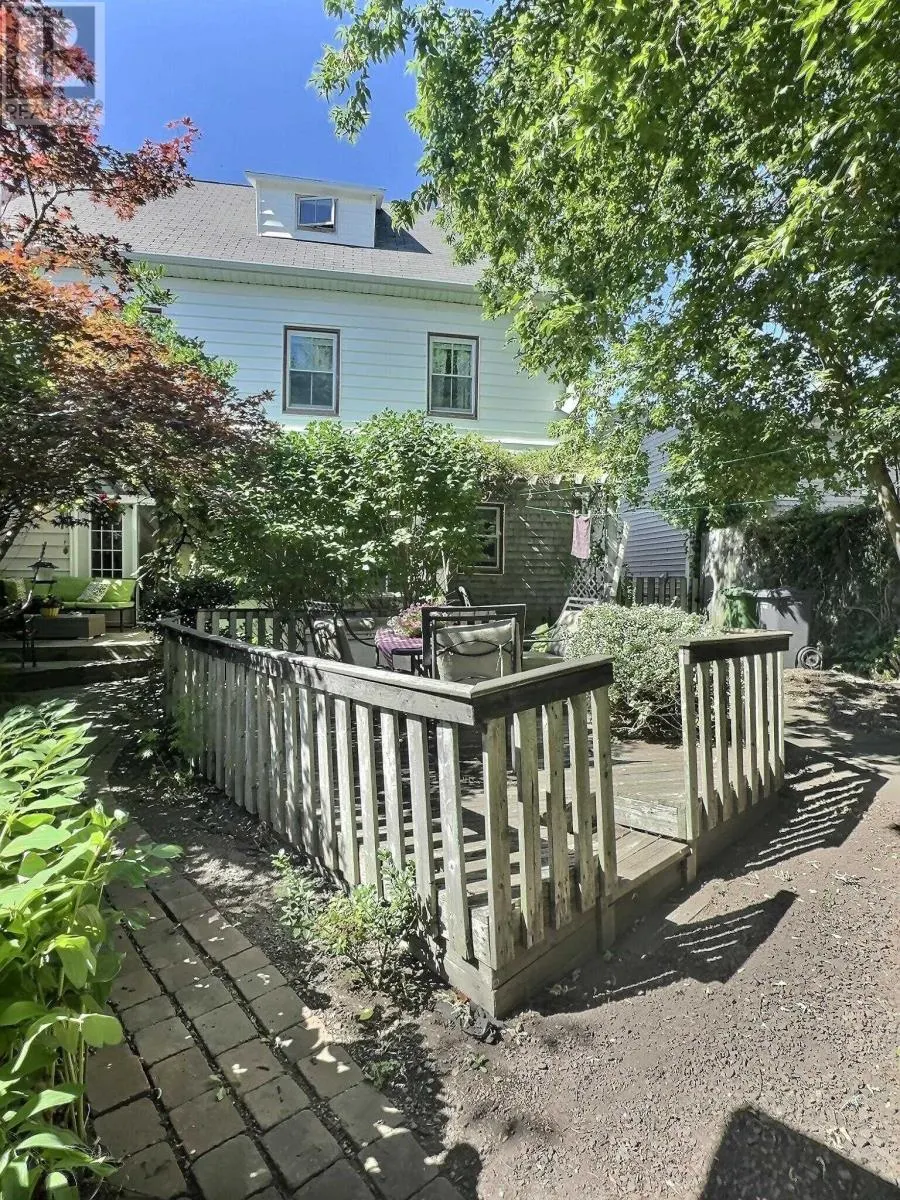 206 Sydney Street