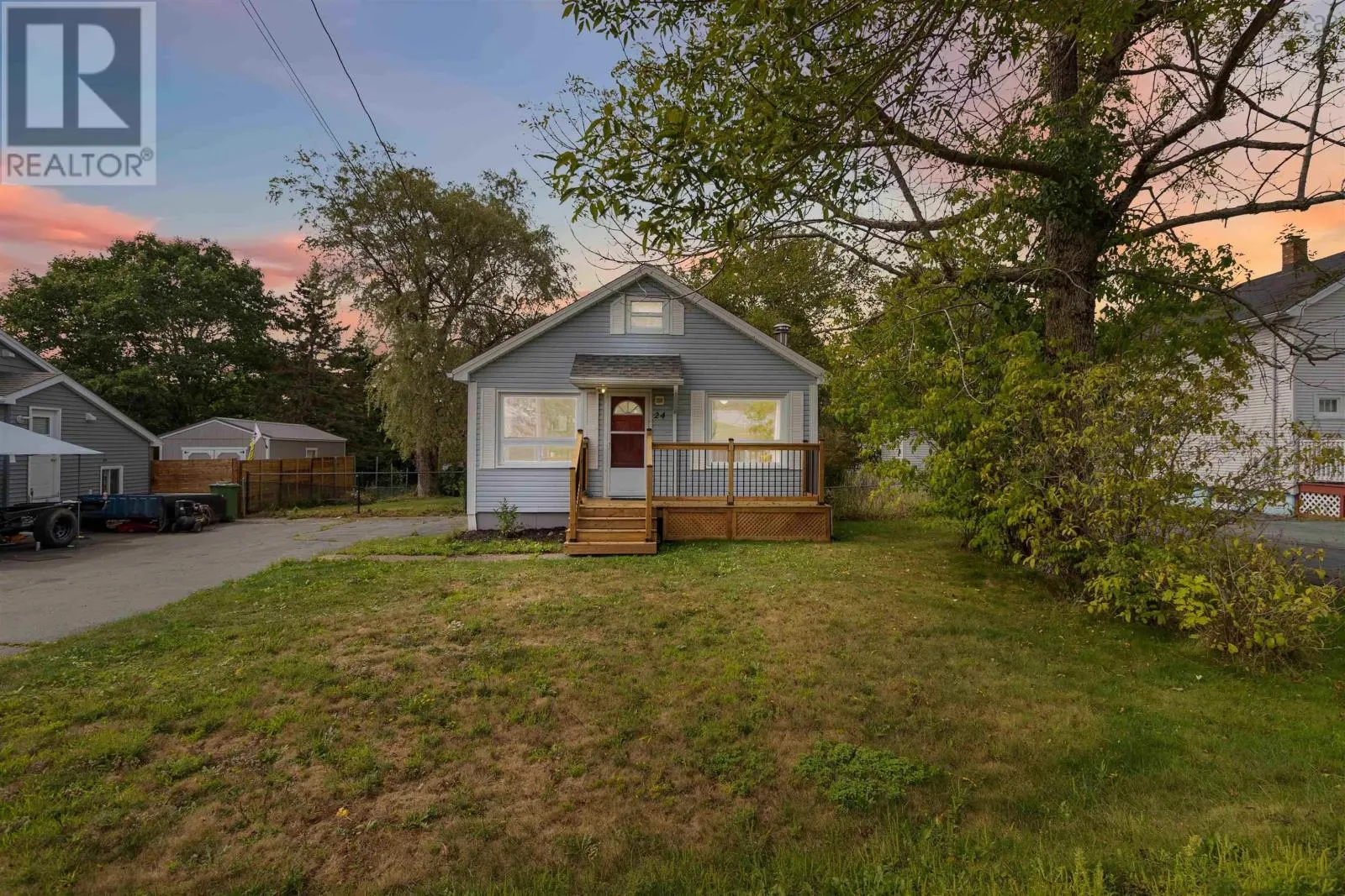 24 Woodlawn Road