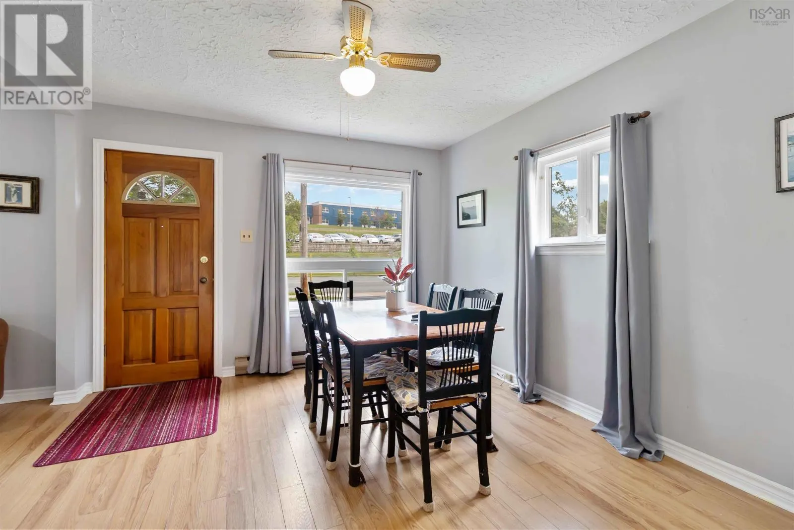 24 Woodlawn Road