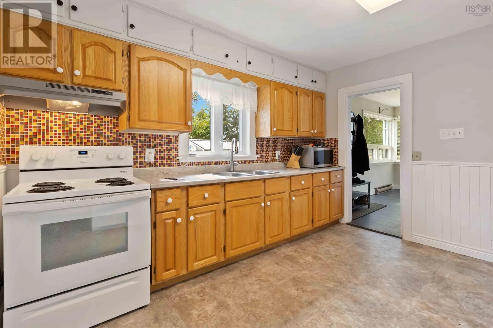 24 Woodlawn Road