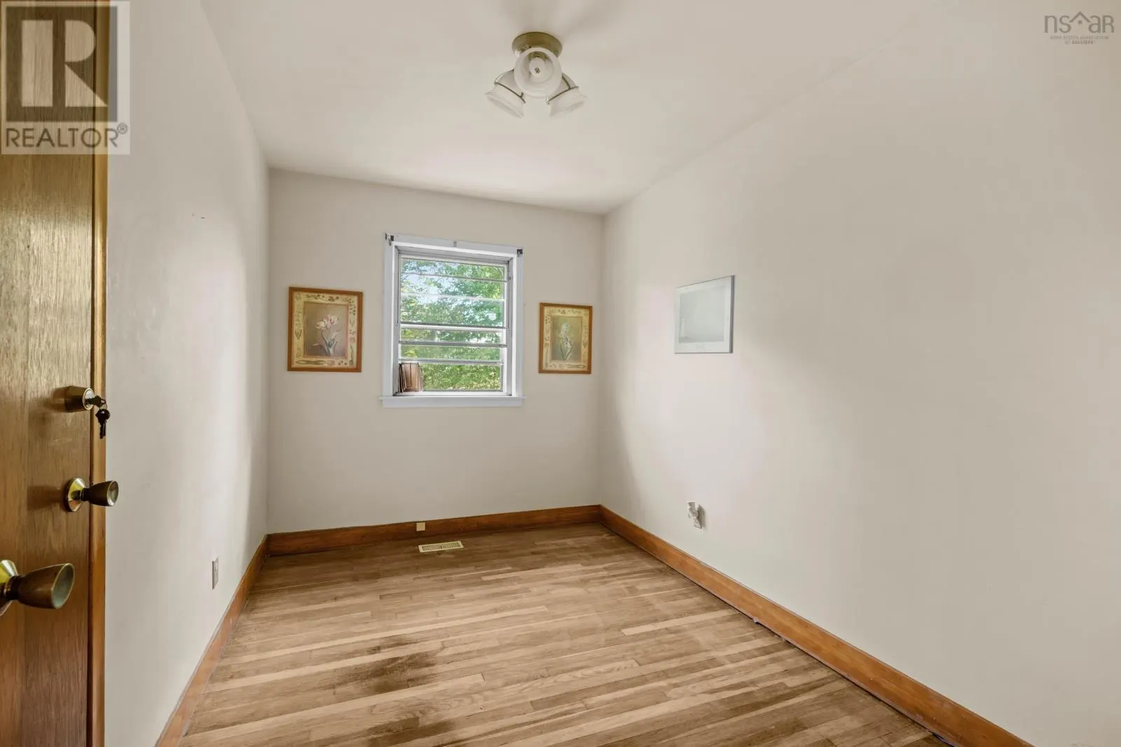 31 Raymoor Drive