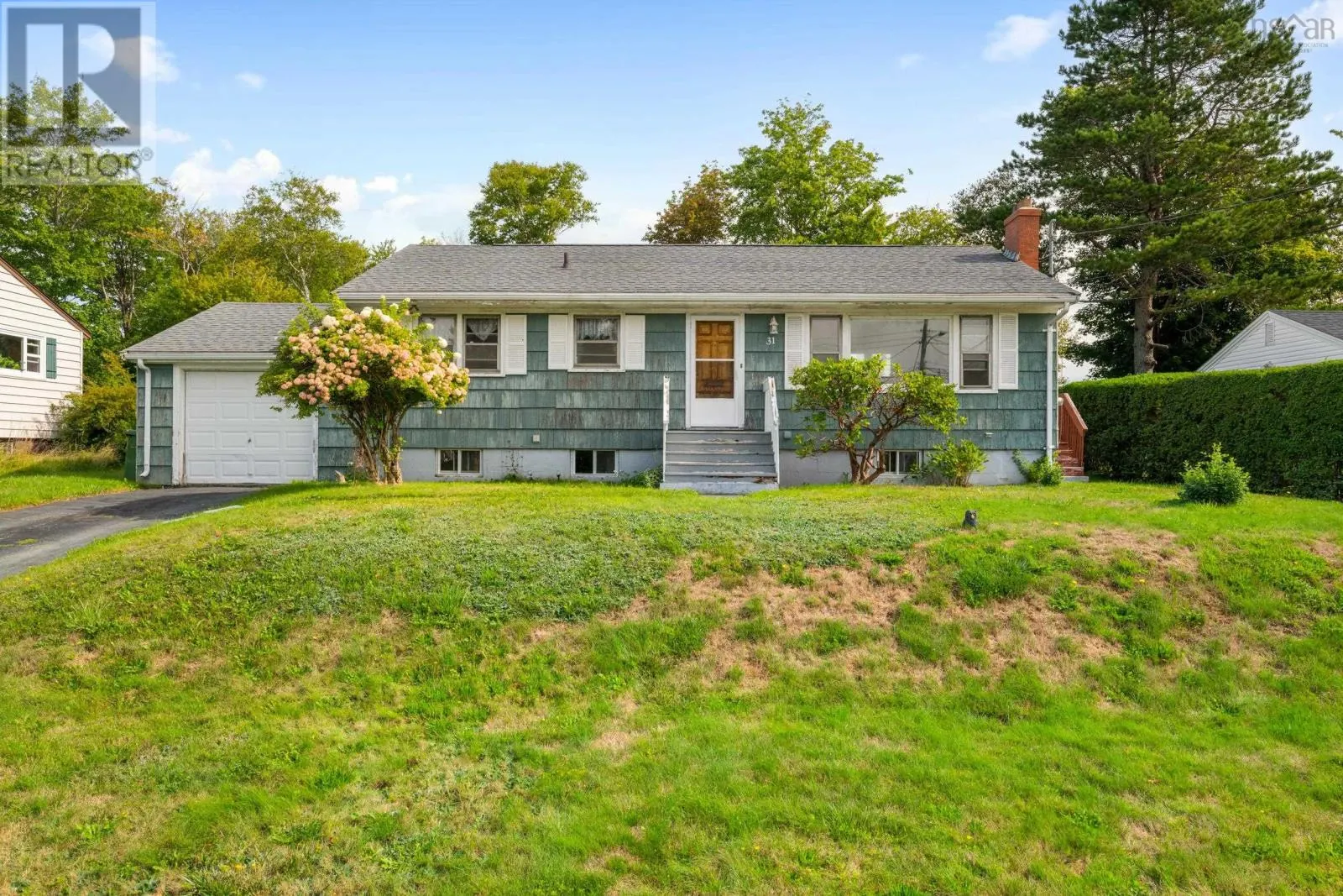 31 Raymoor Drive