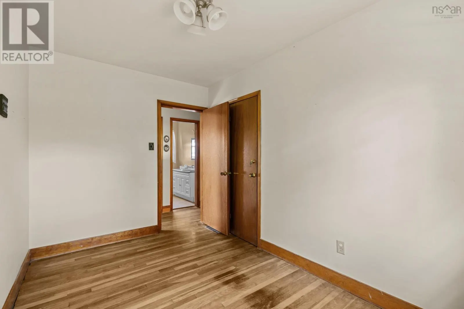 31 Raymoor Drive
