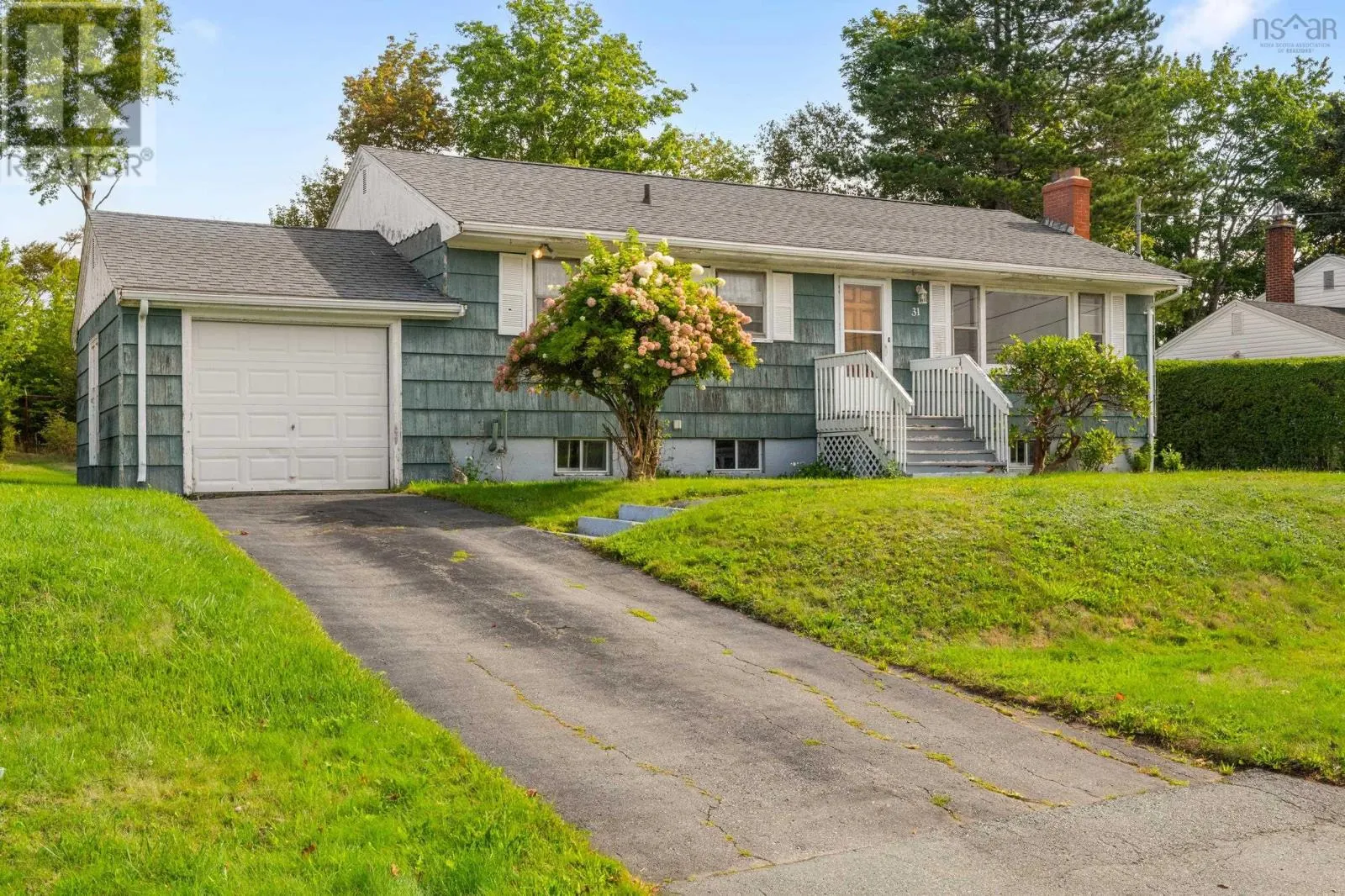 31 Raymoor Drive