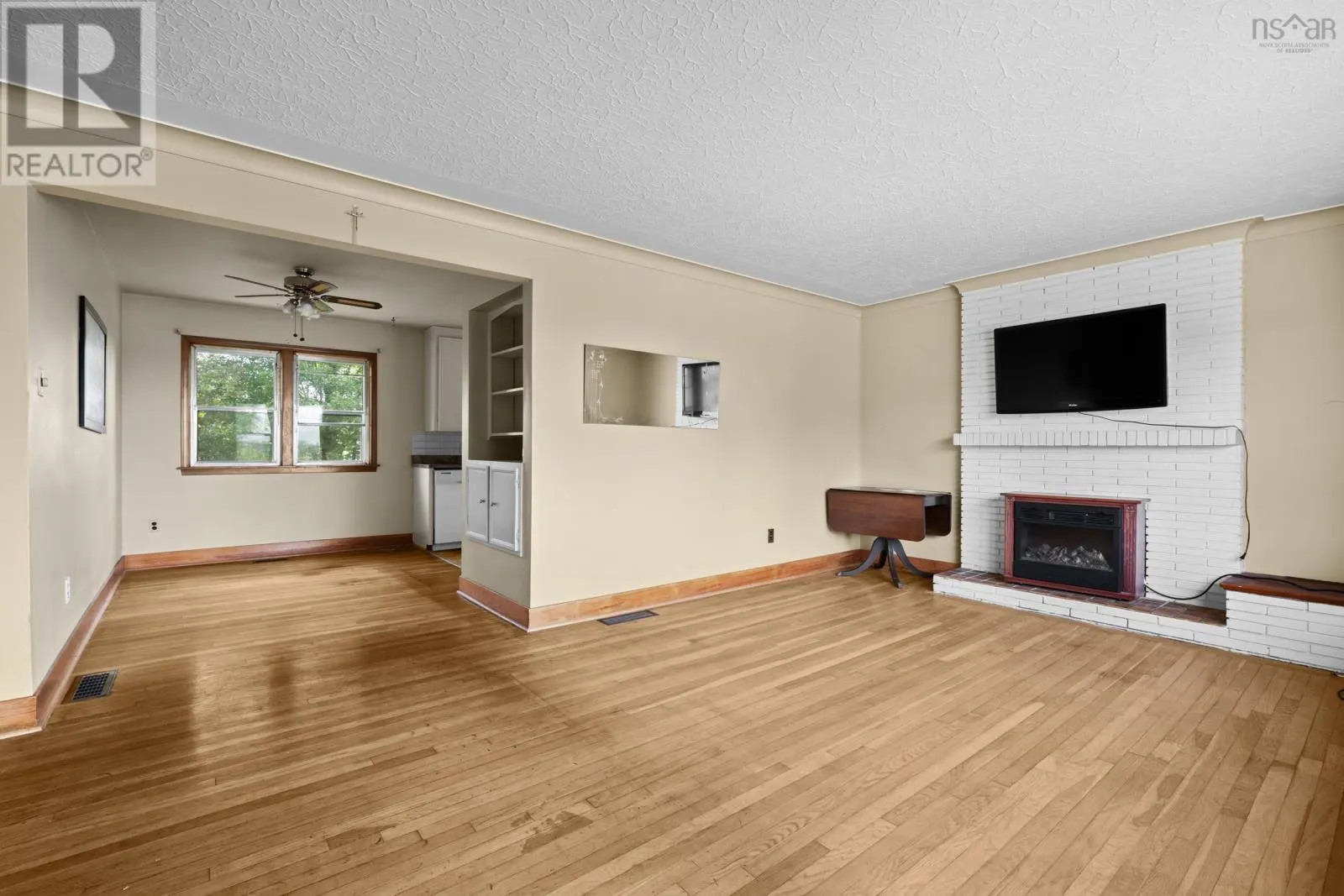 31 Raymoor Drive