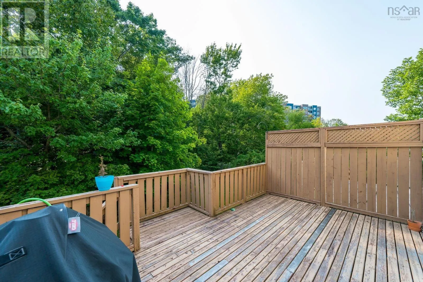 112 Bruce Drive