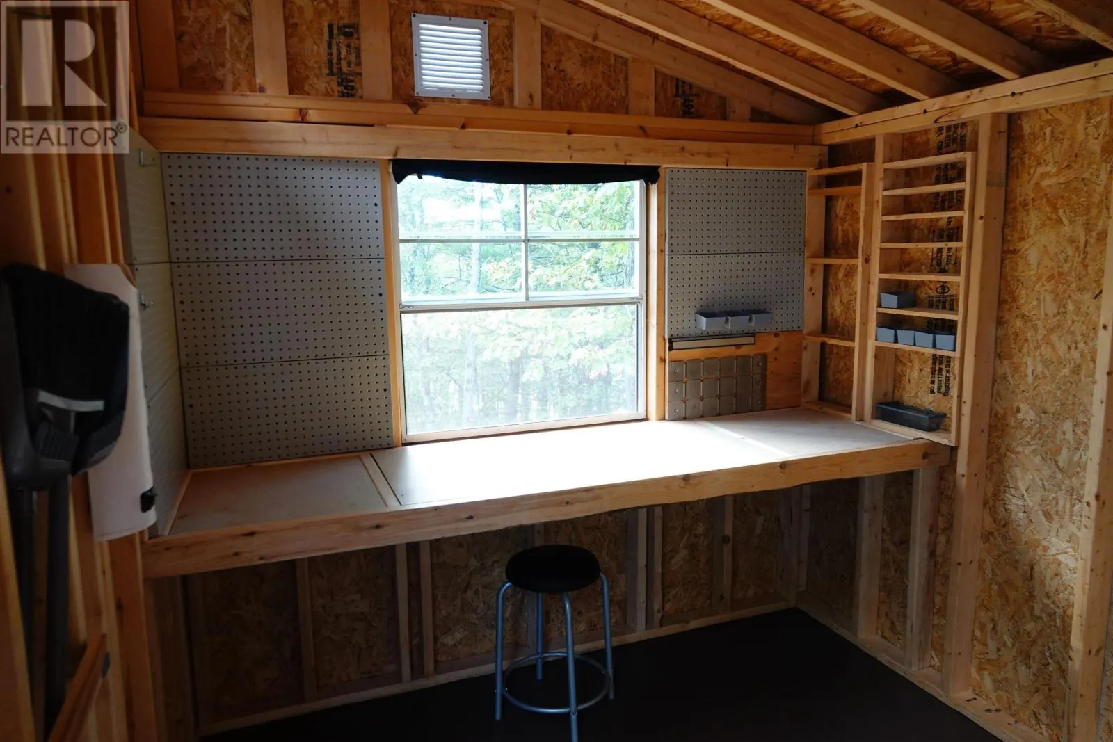 287 Long Lake Road
