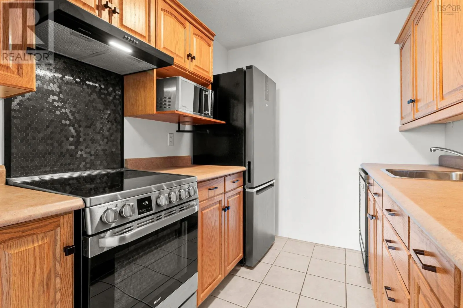 1202 5572 North Ridge Road