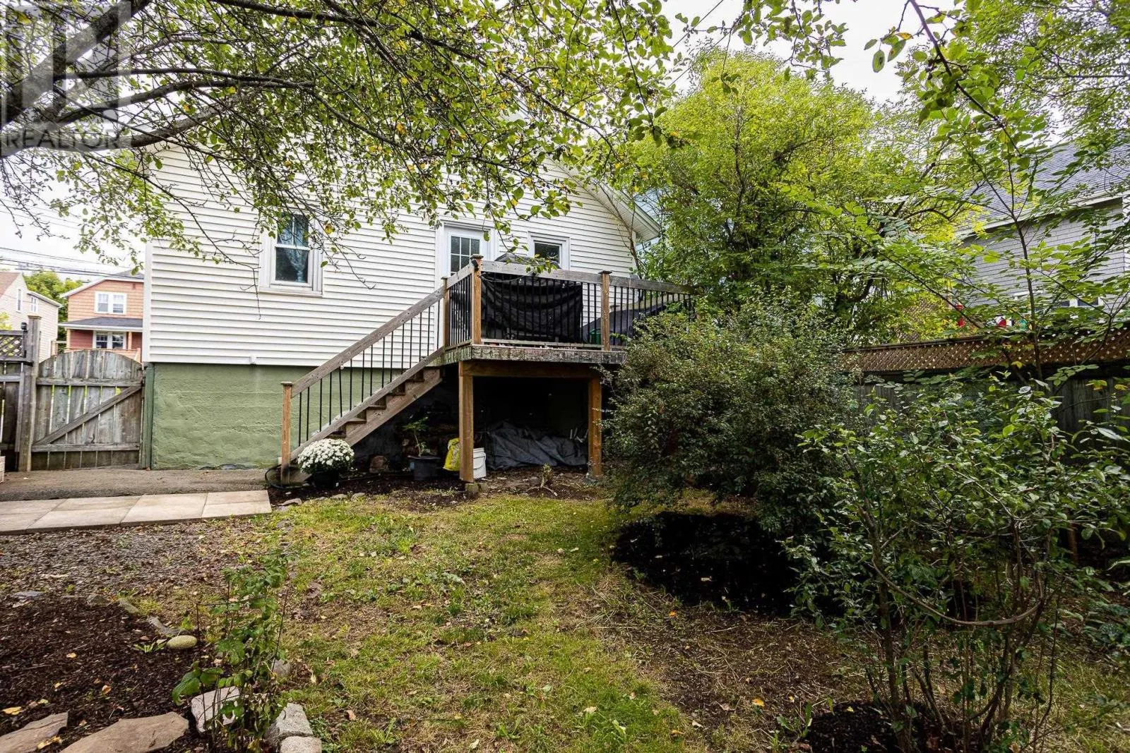 2578 Poplar Street