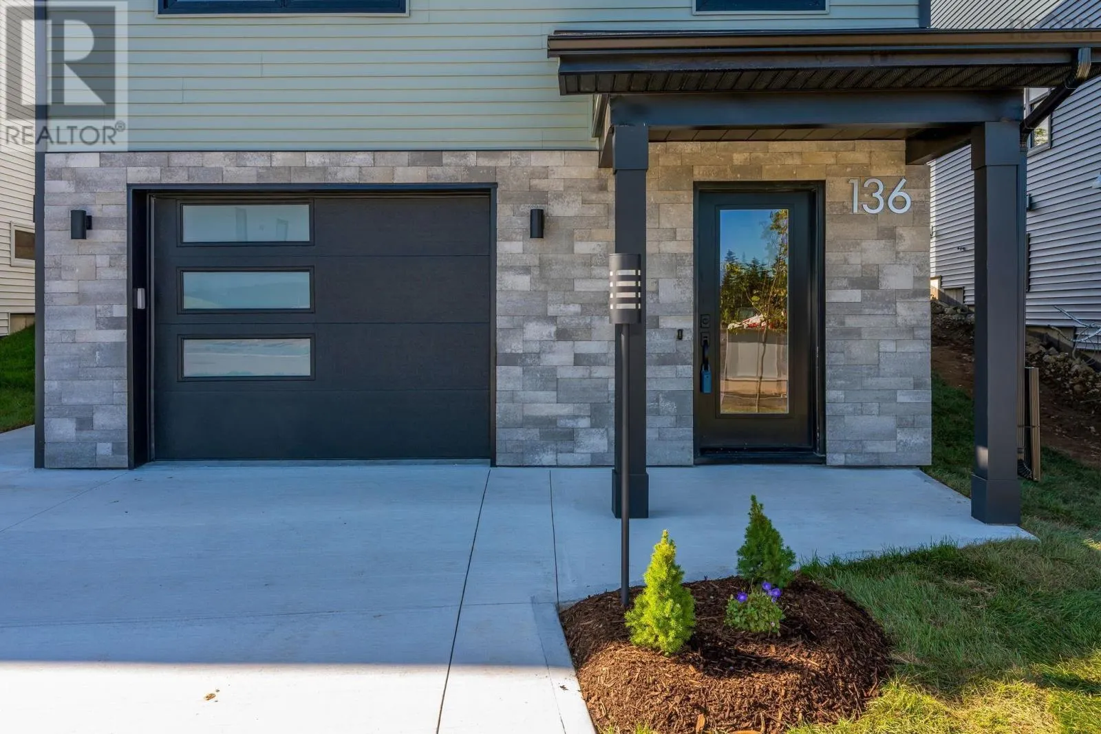 136 Provence Way