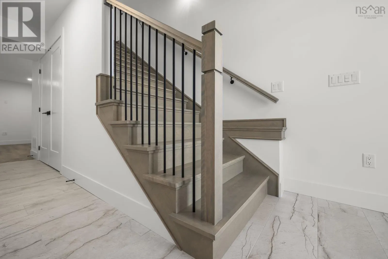 136 Provence Way