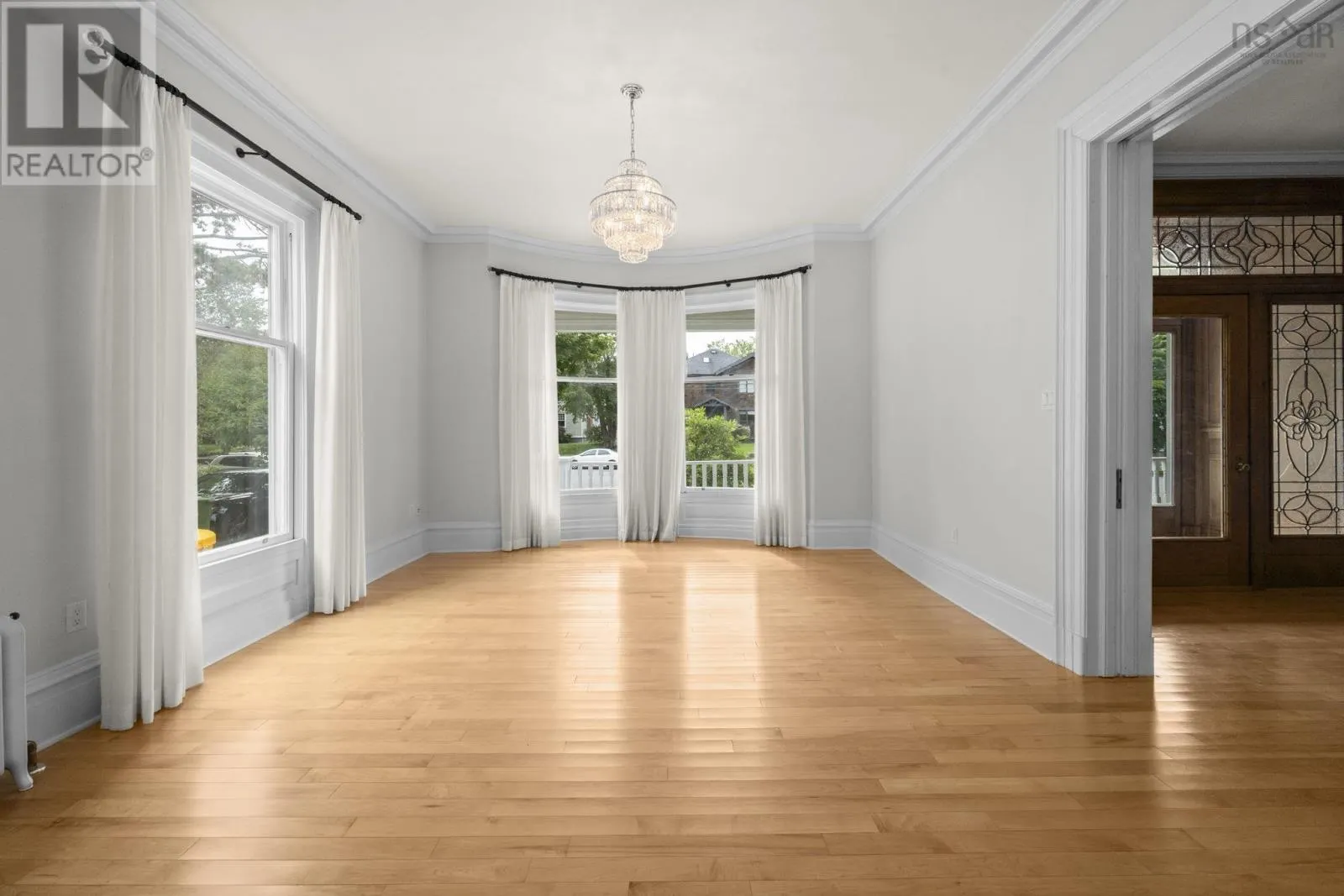 545 Young Avenue