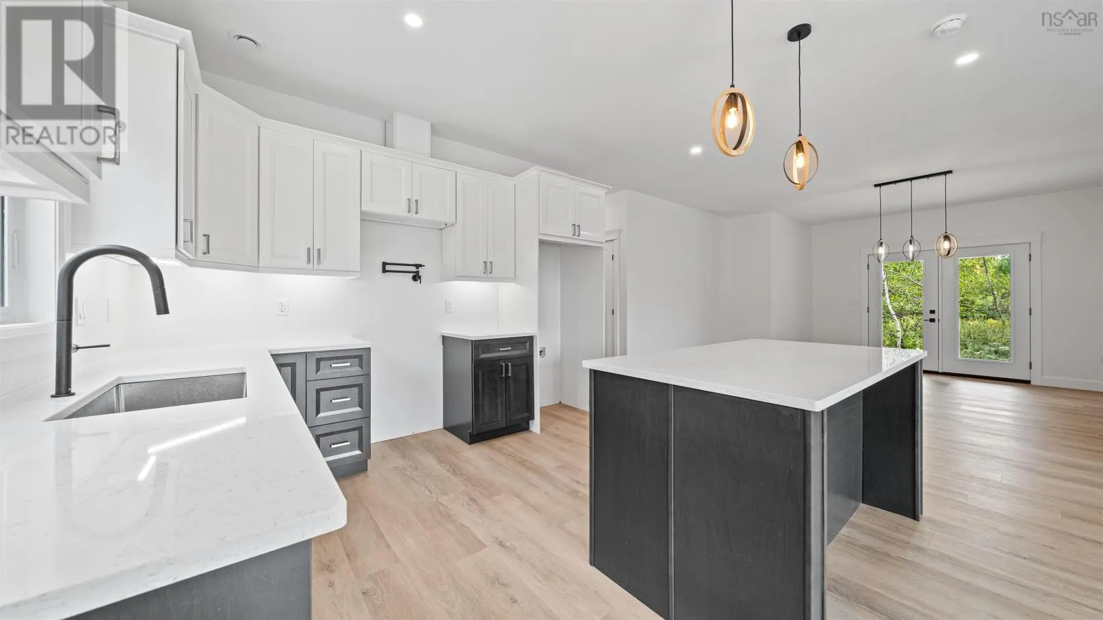 121 Grandview Terrace