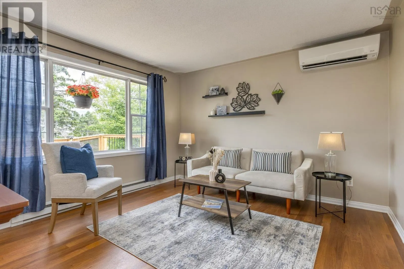 3 Bayview Lane