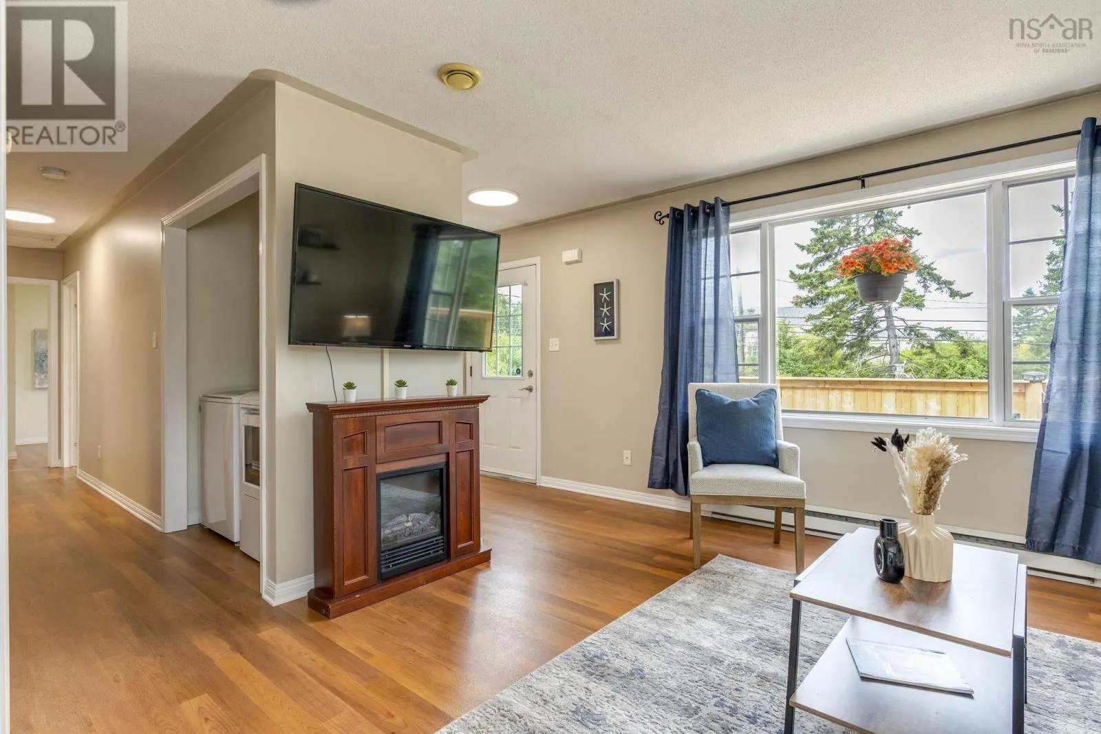 3 Bayview Lane