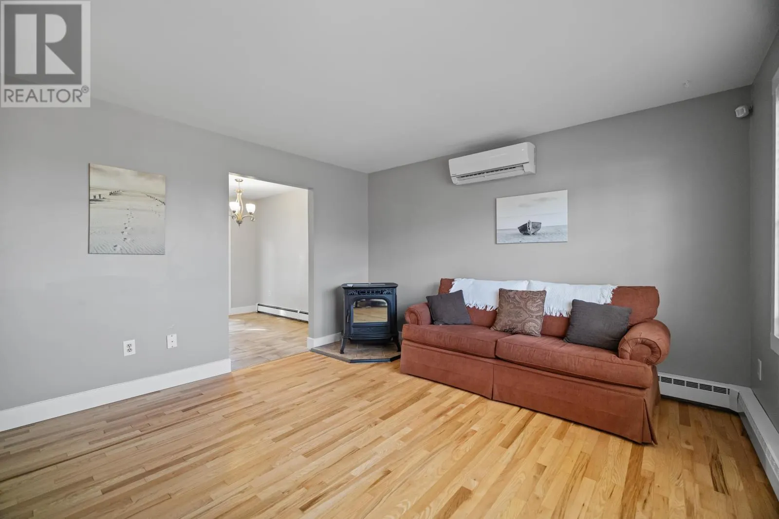 140 Westridge Crescent