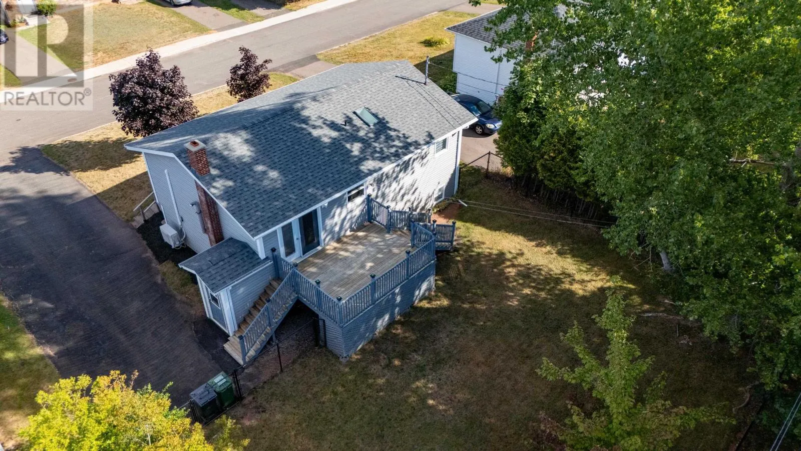 140 Westridge Crescent