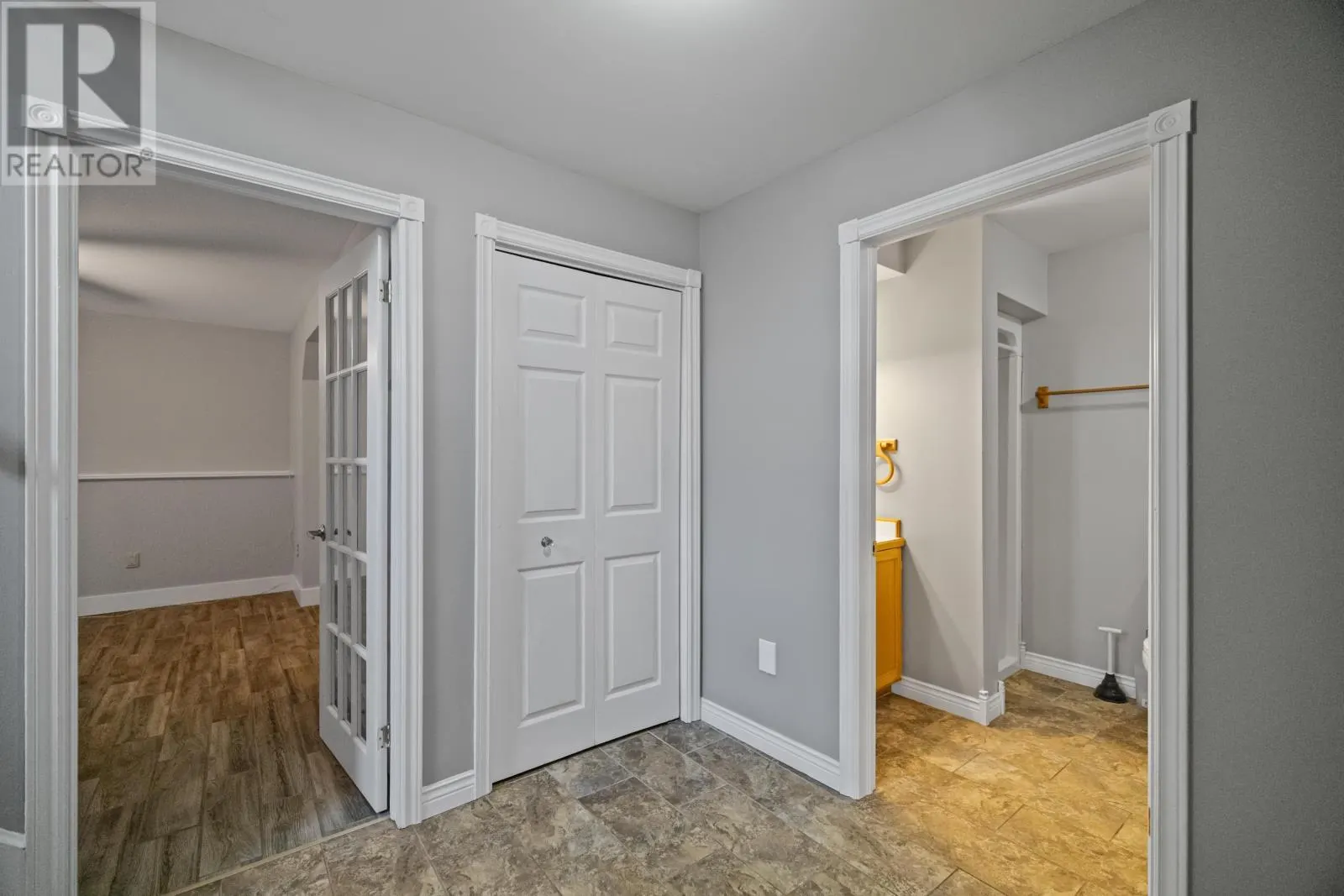 140 Westridge Crescent