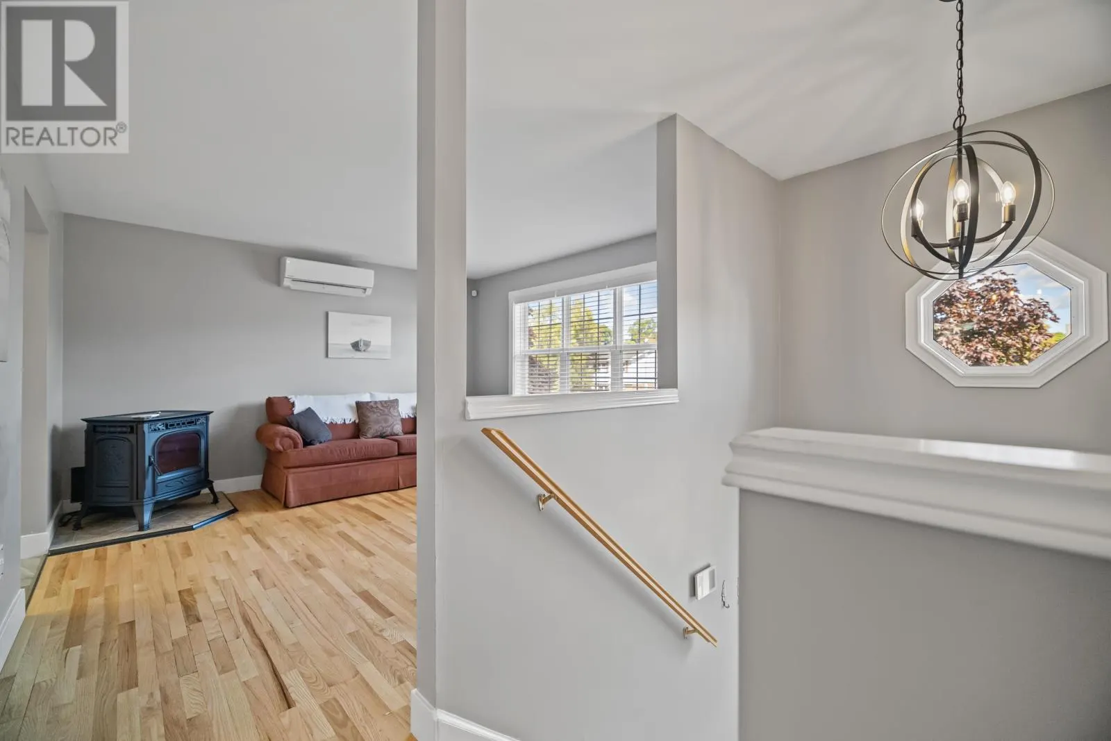 140 Westridge Crescent