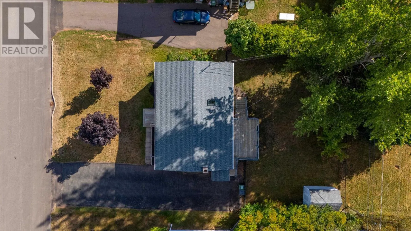 140 Westridge Crescent