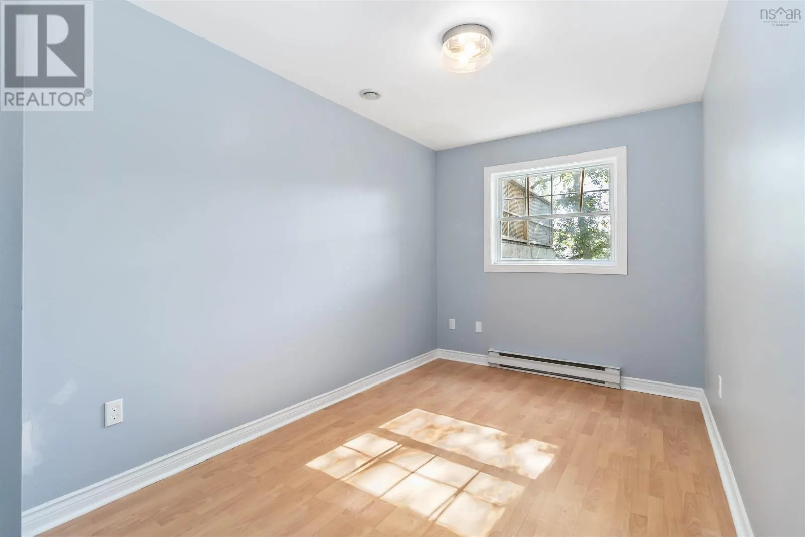 54 Windfield Crescent