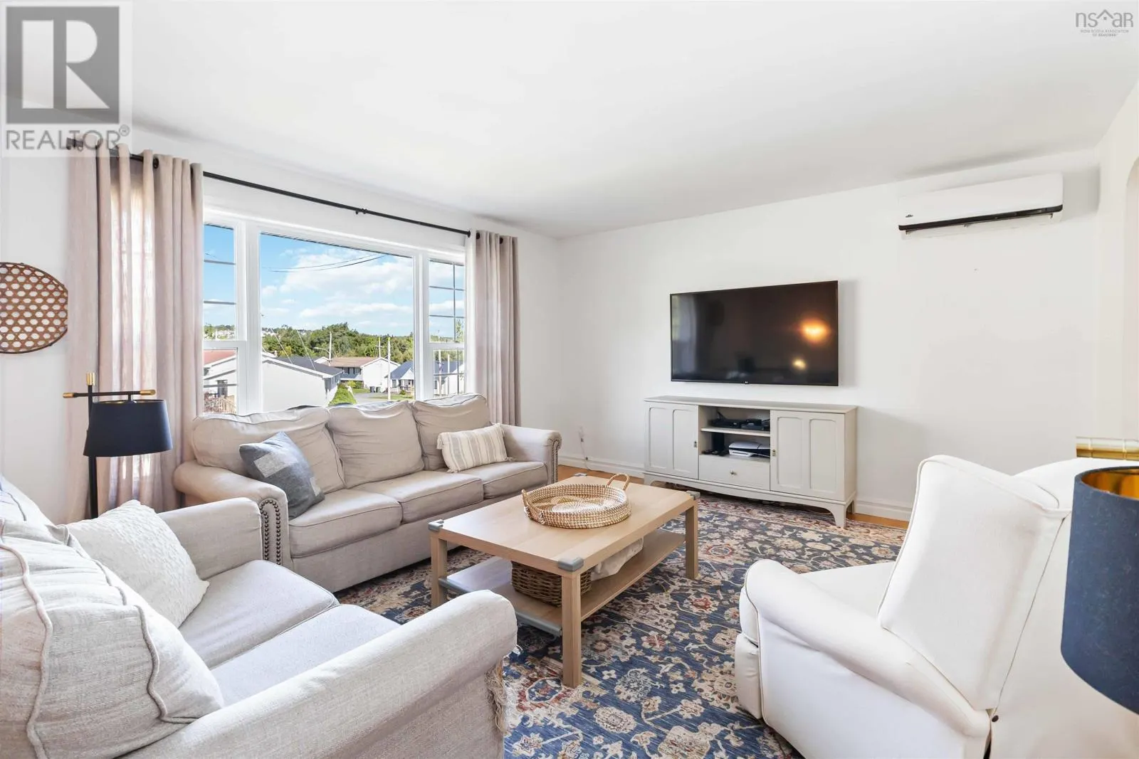 54 Windfield Crescent