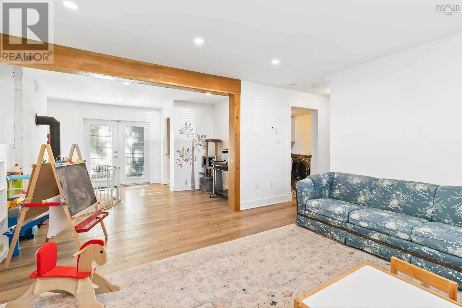 54 Windfield Crescent
