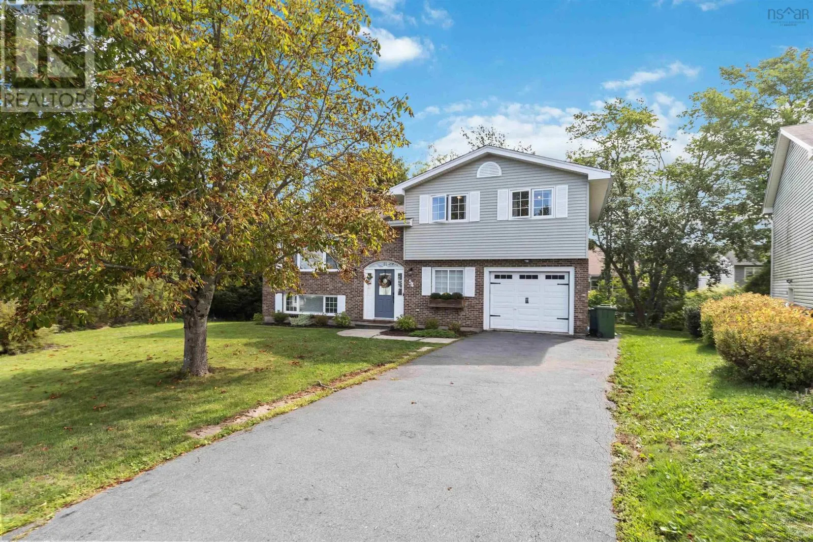 54 Windfield Crescent