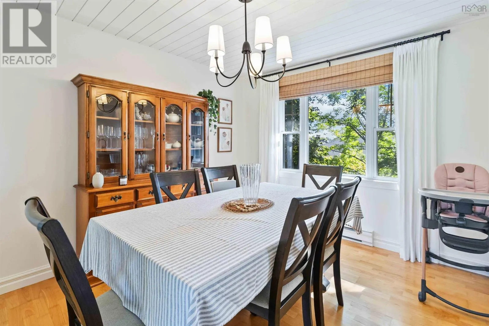 54 Windfield Crescent