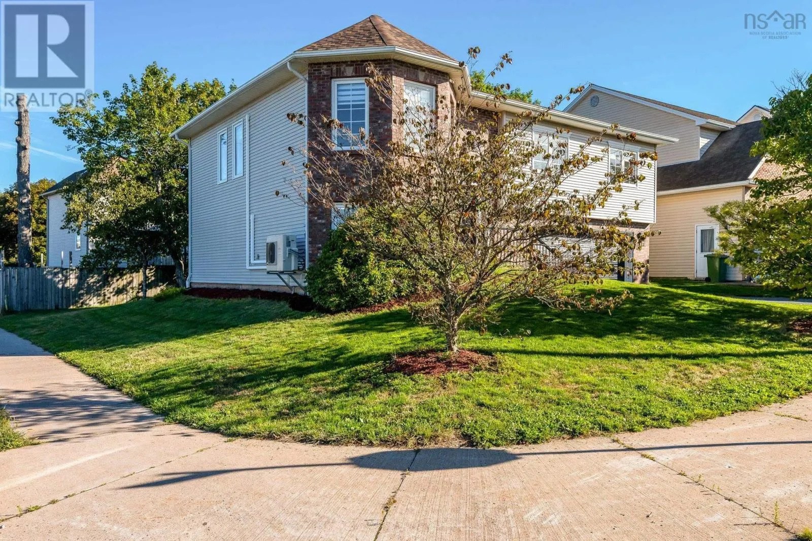 4 Carlina Court