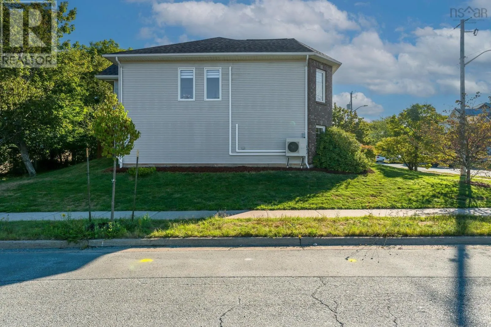 4 Carlina Court