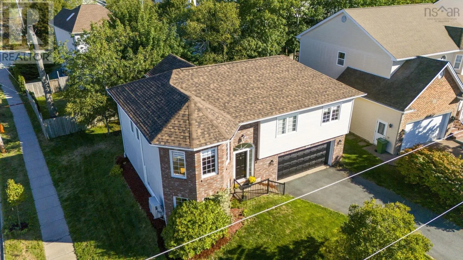 4 Carlina Court