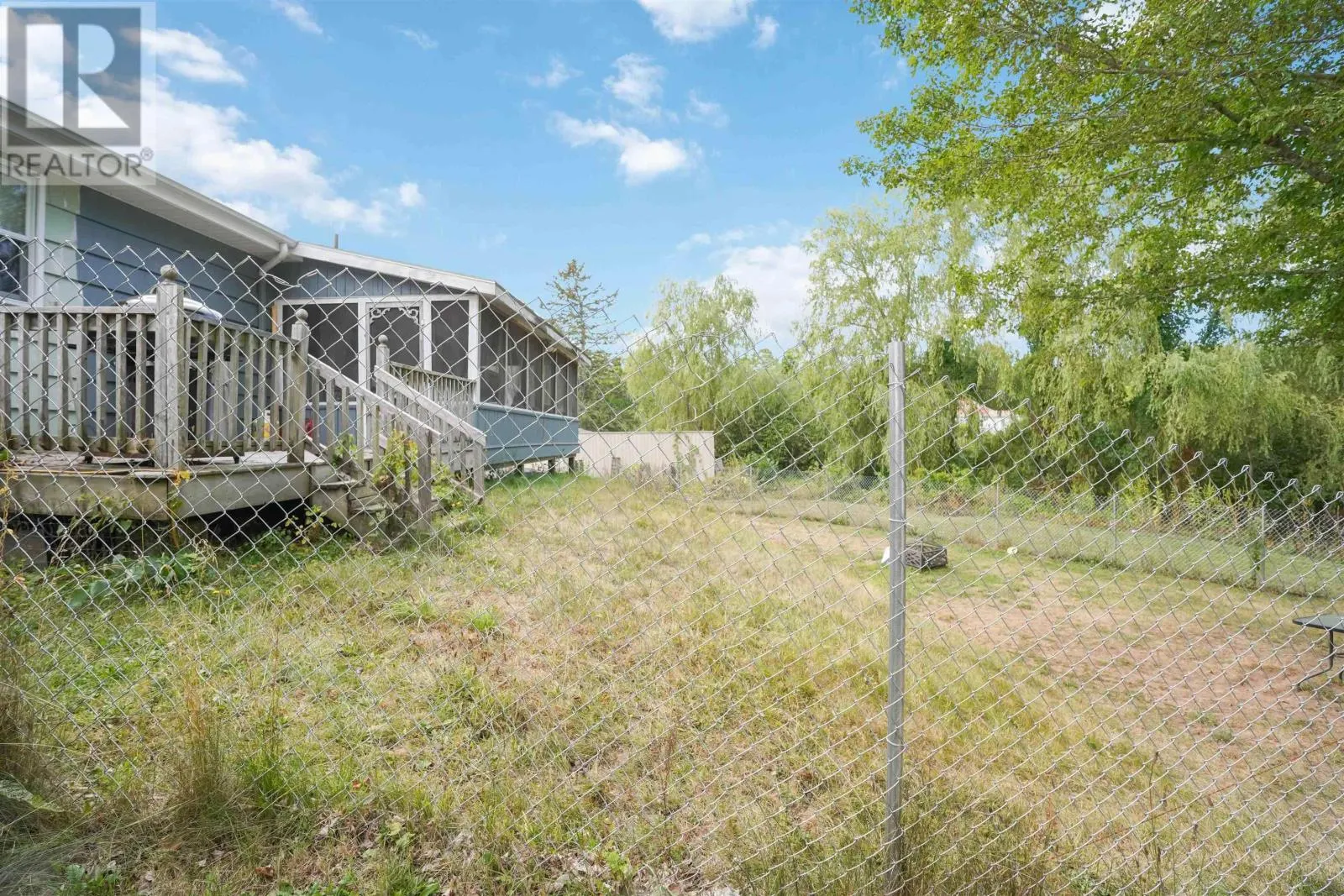 8049 Highway 221