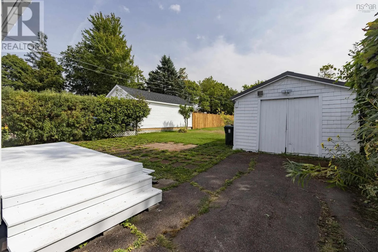 16 Winston Avenue